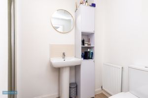 En-Suite- click for photo gallery